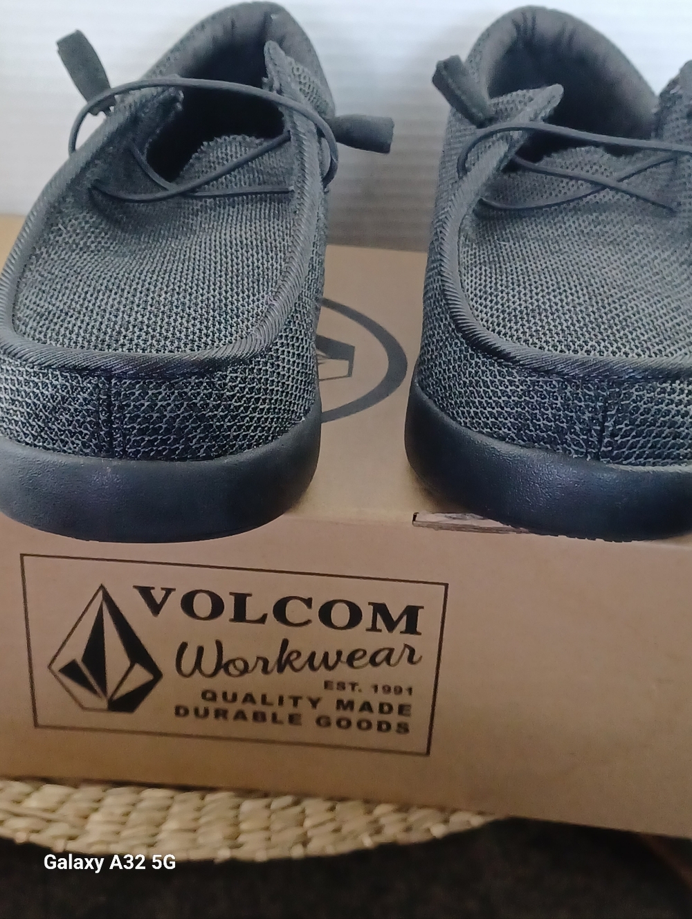Volcom Womens Chill, Work Safety Loafers, Gray/black With Composite Toe Sz 8.5 W - Picture 2 of 13